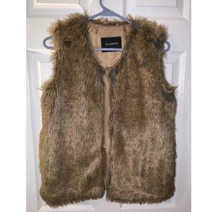 Faux Fur Vest. Size Medium.